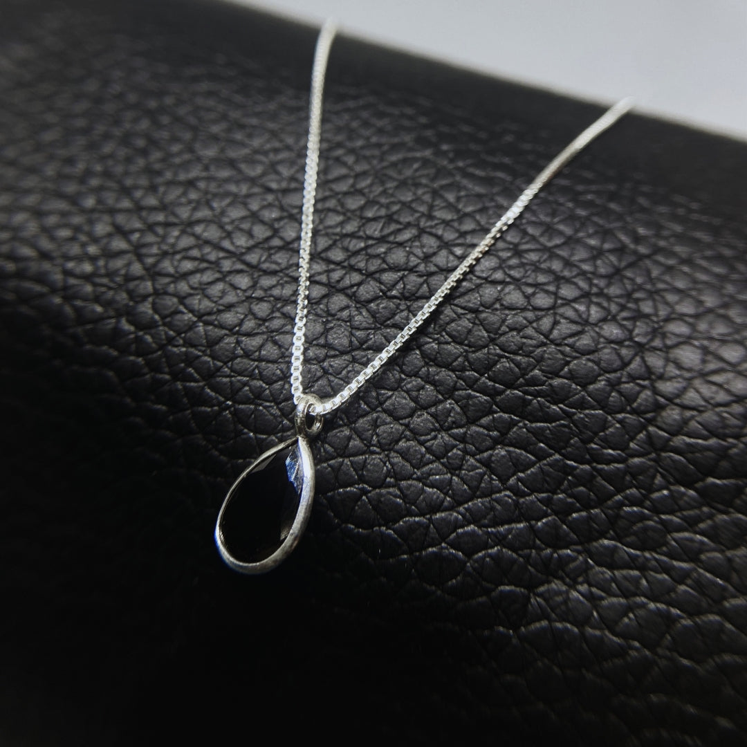 Gargantilha de Prata Gota Zircônia